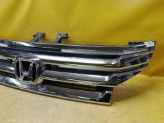 Решетка радиатора 71123-SZW-N01-M1 на Honda Stepwgn RK5 Фото 2
