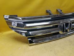 Решетка радиатора 71123-SZW-N01-M1 на Honda Stepwgn RK5 Фото 3