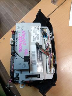 Дисплей информационный 86110-47201 на Toyota Prius NHW20 Фото 3