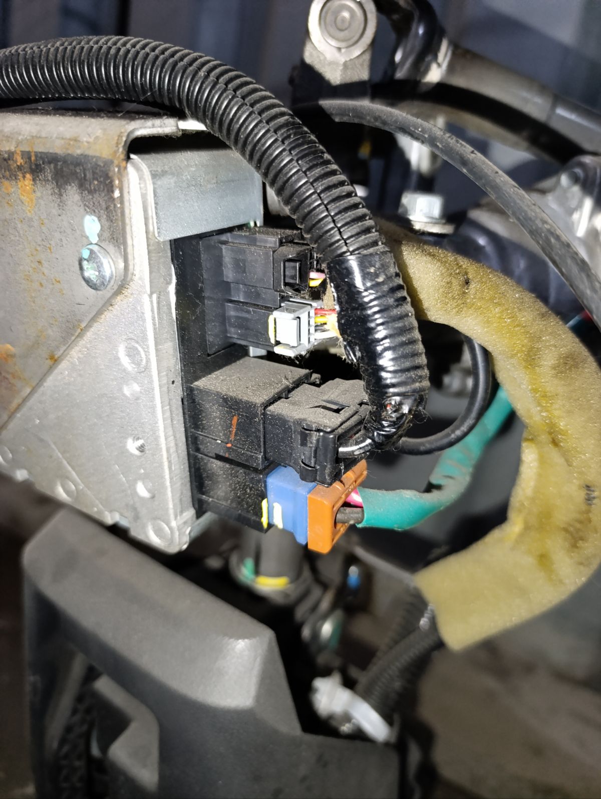 Рулевая колонка на Nissan March K13 Фото 7