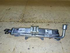 Домкрат на Honda N-Wgn JH1