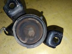 Подушка двигателя на Toyota Noah AZR60G 1AZ-FSE Фото 3
