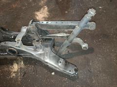 Балка подвески на Nissan X-Trail NT31 MR20DE Фото 3