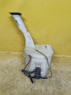 Бачок омывателя на Toyota Sienta NCP81G 85315-52050