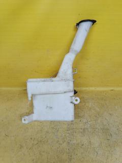 Бачок омывателя 85315-52050 на Toyota Sienta NCP81G Фото 2