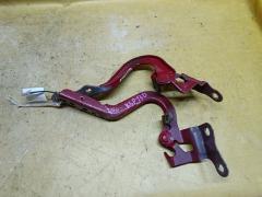 Крепление капота на Toyota Vitz NSP130