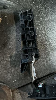 Крепление бампера 52116-47020, 52116-47040 на Toyota Prius ZVW30 Фото 5