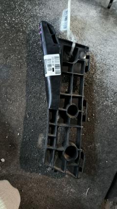 Крепление бампера 52116-47020, 52116-47040 на Toyota Prius ZVW30 Фото 6