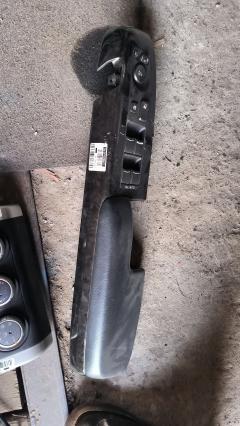 Блок упр-я стеклоподъемниками на Honda Elysion RR1 Фото 4