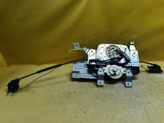 Доводчик двери на Honda Stepwgn RF3 Фото 3