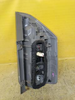 Стоп 28-220 28-220 на Toyota Voxy ZRR70G Фото 3