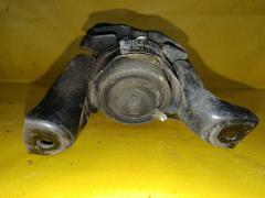 Подушка двигателя 12305-37050 на Toyota Noah ZRR70G 3ZR-FAE Фото 3
