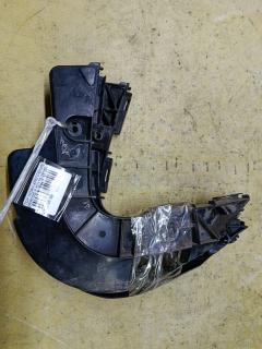 Крепление бампера на Toyota Noah ZRR70G 52115-28180  52116-28180, Переднее расположение