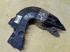 Крепление бампера 52115-28180, 52116-28180 на Toyota Noah ZRR70G Фото 2