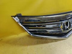 Решетка радиатора 71121-SJK-013 на Honda Elysion RR1 Фото 3