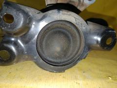 Подушка двигателя на Honda Stepwgn RK1 R20A Фото 2