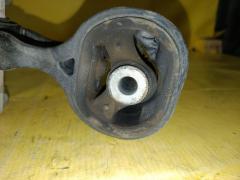 Подушка двигателя на Honda Stepwgn RK1 R20A Фото 3