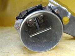 Датчик расхода воздуха 22204-42010 на Toyota Crown UZS131 1UZ-FE Фото 3