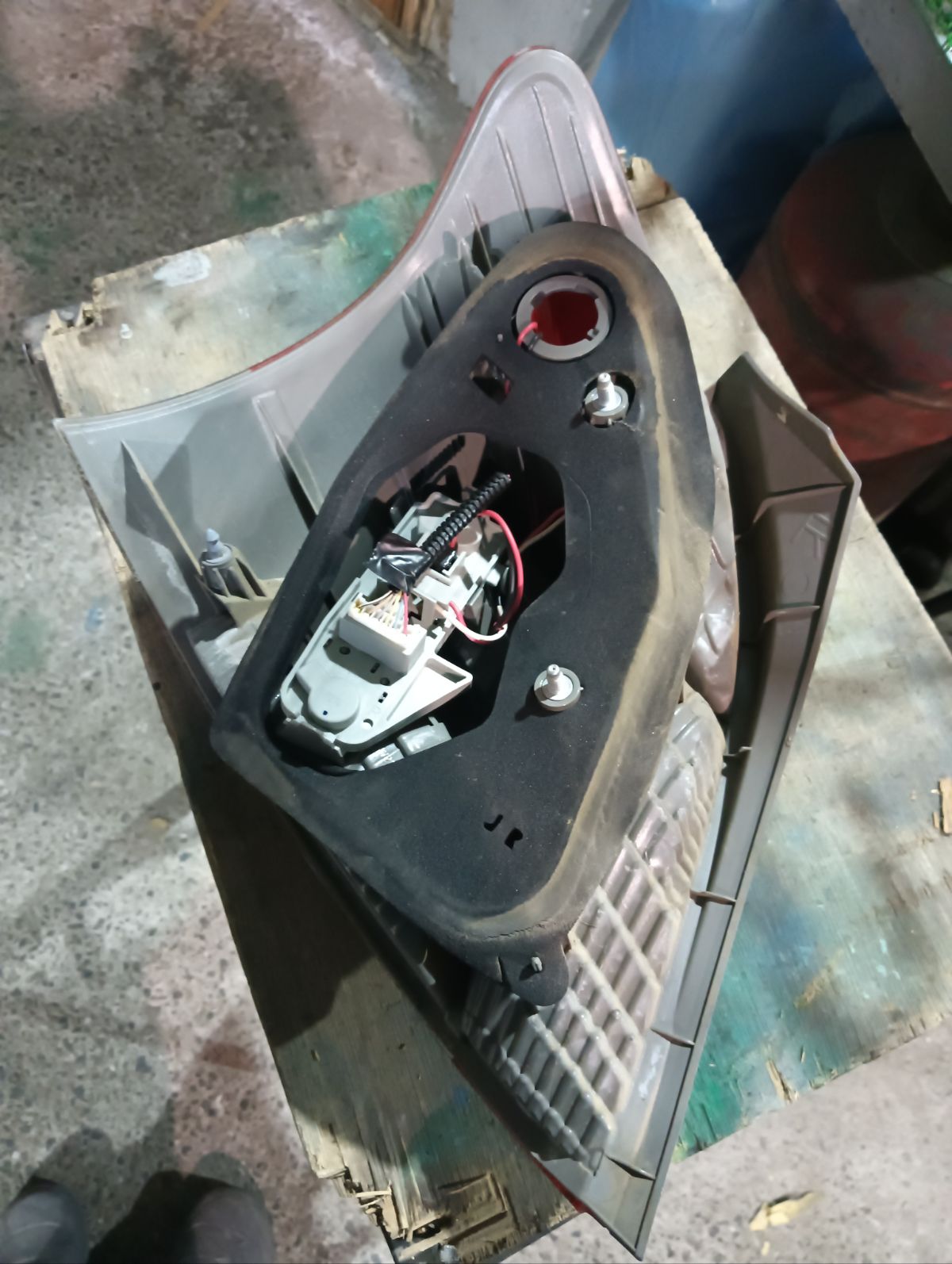 Стоп 52-187 52-187 на Toyota Vitz KSP90 Фото 5