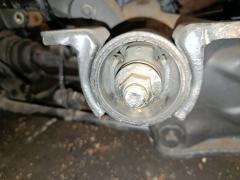 Балка подвески на Toyota Crown GS151 1G-FE Фото 10