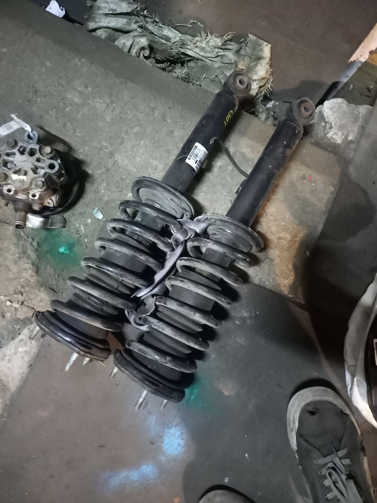 Стойка амортизатора 341262, 48510-30150, 48510-30151, 48510-30152, 48510-30160, 48510-30161, 48510-30162, 48510-30260, 48510-30270, 48510-30300, 48510-39325, 48510-39326, 48510-39327, 48510-39335, 48510-39345, 48510-39346, 48510-39347, 48510-39355, 48510-39385, 48510-53010, 48510-53020, 48510-53030, 48510-53040, 48510-59315, 48510-59325, 48510-80004, 48510-80005, CR-049-3776, SJ-049-3776, SJ-049F-GXE10, ST-049-3776, ST-049F-GXE10 на Toyota Crown GS151 1G-FE Фото 5