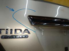 Крышка багажника на Nissan Tiida Latio SC11 Фото 5