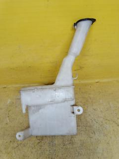 Бачок омывателя 85315-52050 на Toyota Funcargo NCP20 Фото 2
