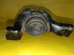 Подушка двигателя на Toyota Isis ZGM10G 2ZR-FAE Фото 3