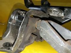 Подушка двигателя 12306-B1080 на Toyota Passo M700A 1KR-FE Фото 4
