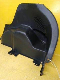 Обшивка багажника 64730-52290 на Toyota Vitz SCP90 Фото 2