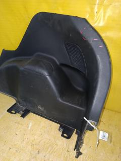 Обшивка багажника 64714-52160 на Toyota Vitz SCP90 Фото 3