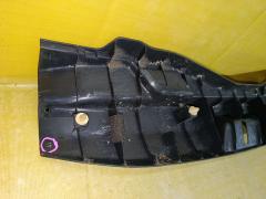 Обшивка багажника 64716-52130 на Toyota Ractis NCP100 Фото 6