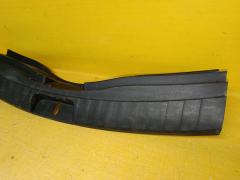 Обшивка багажника 64716-52160 на Toyota Ractis NSP120 Фото 2