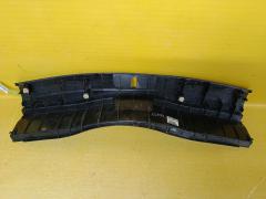 Обшивка багажника 64716-52160 на Toyota Ractis NSP120 Фото 4