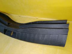 Обшивка багажника 64716-52160 на Toyota Ractis NCP120 Фото 2