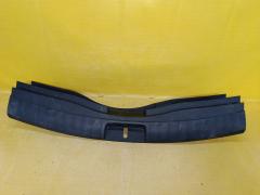 Обшивка багажника на Toyota Ractis NCP120 64716-52160, Заднее расположение