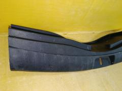 Обшивка багажника 64716-52160 на Toyota Ractis NCP120 Фото 3