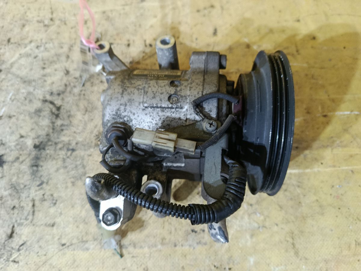 Компрессор кондиционера 447280-3233 на Daihatsu Move LA110S KF-VE Фото 2