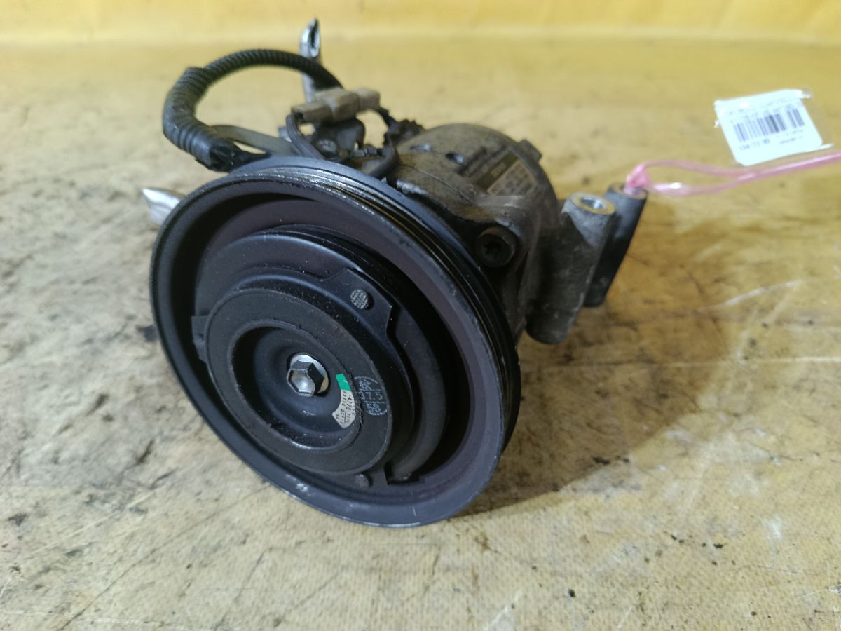 Компрессор кондиционера 447280-3233 на Daihatsu Move LA110S KF-VE Фото 3