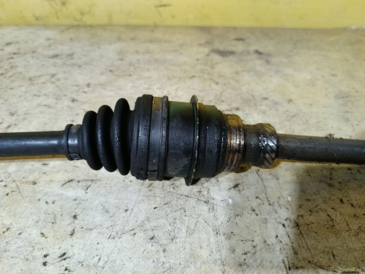 Привод на Daihatsu Move LA110S KF-VE Фото 2