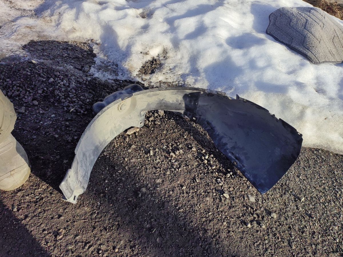 Подкрылок 6N0809962 на Volkswagen Polo 6NAHS Фото 2