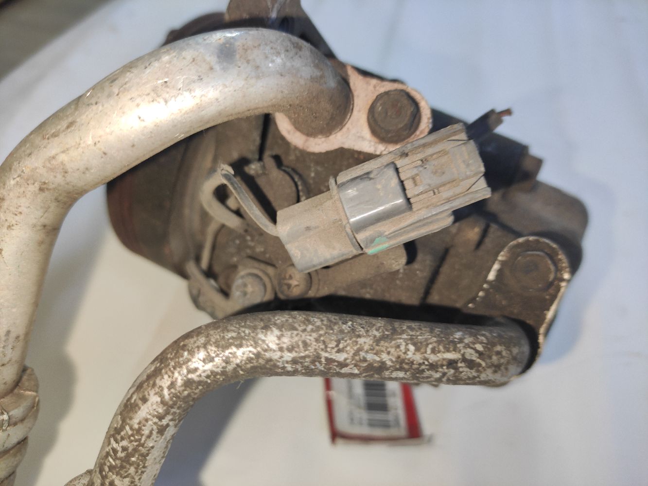 Компрессор кондиционера на Honda Z PA1 E07Z Фото 6