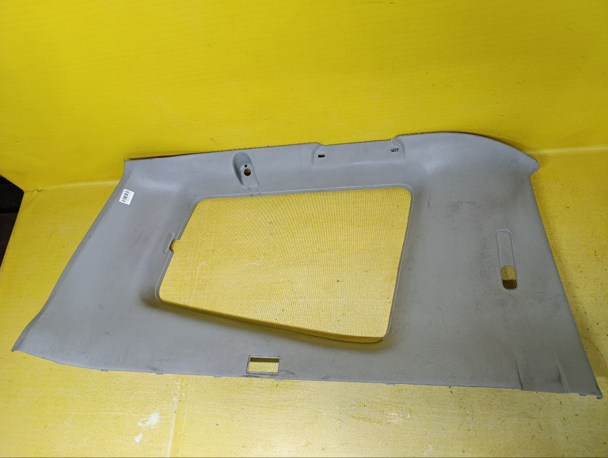 Обшивка багажника на Mitsubishi Pajero V65W Фото 8