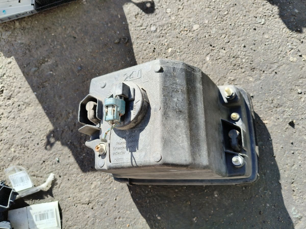 Туманка бамперная 114-52470 114-52470 на Nissan Serena RC24 Фото 4