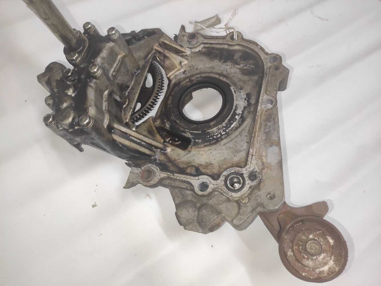 Насос масляный на Mazda Bongo SKF2M RF-T Фото 4