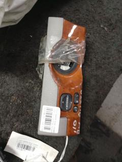 Блок управления зеркалами 84872-52040 на Toyota Mark Ii JZX110 1JZ-FSE Фото 5