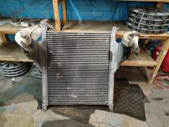 Радиатор интеркулера на Isuzu Фото 5