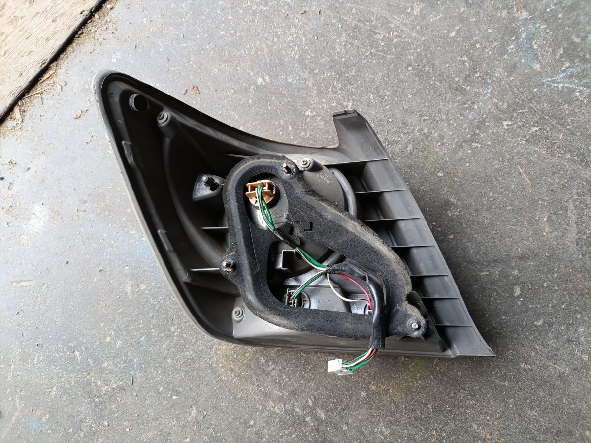 Стоп 53-21 53-21 на Toyota Altezza Gita GXE10W Фото 4