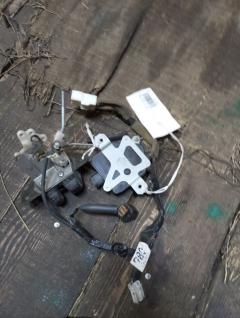 Замок двери на Mitsubishi Lancer Cedia Wagon CS5W Фото 2