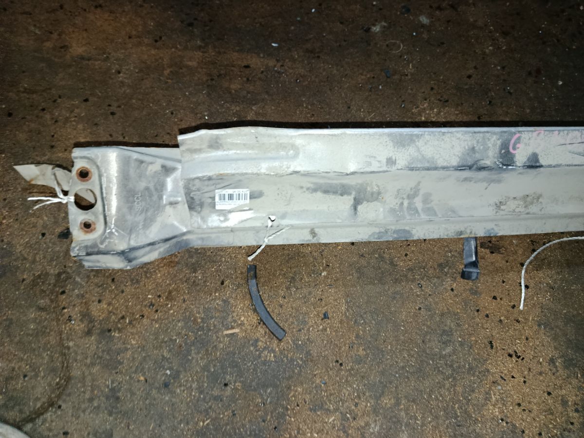 Жесткость бампера на Honda Mobilio GB1 Фото 3